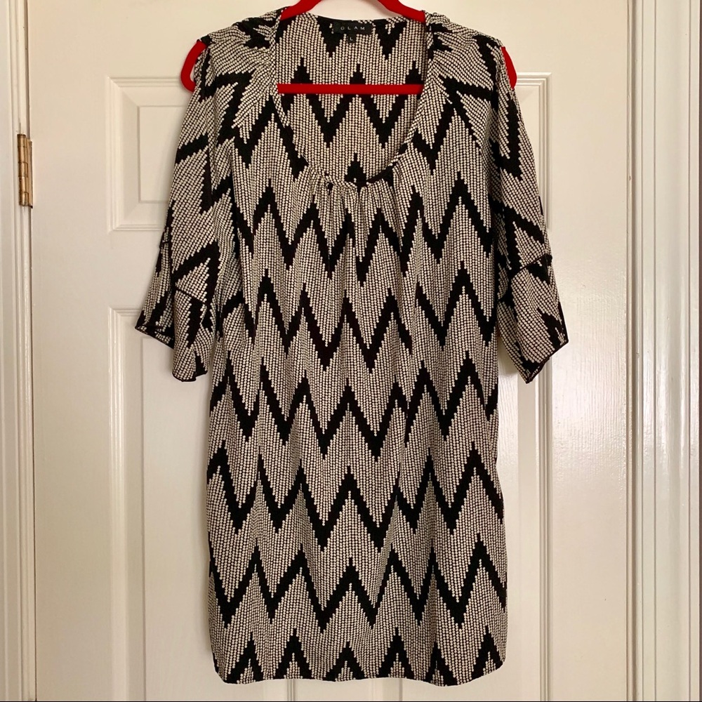GLAM cold shoulder dress